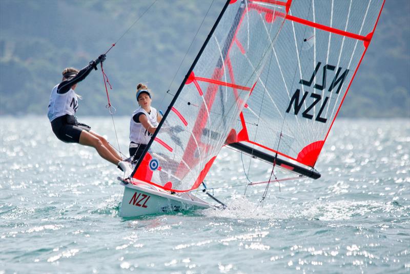 New Zealand's Greta and Kate Stewart - photo © Christophe Launay / www.sealaunay.com