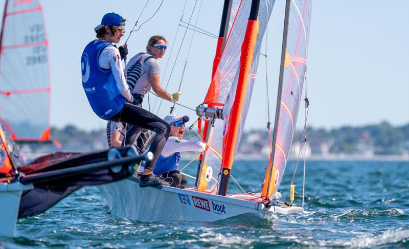 The first light-wind races of the 29er Eurocup got off to a fierce start right away: The crews fought – sometimes vociferously – for every meter - photo © Sascha Klahn / Kieler Woche