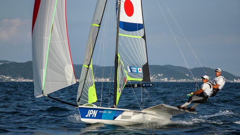 Leonard Takahashi-Fry - 49er - Tokyo2020 - Day 7- July, 31, - Enoshima, Japan. - photo © Richard Gladwell - Sail-World.com/nz