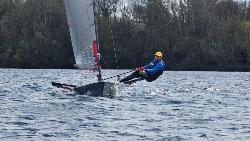 Chris Smart wins the Burghfield Blaze Open - photo © Andy Maw