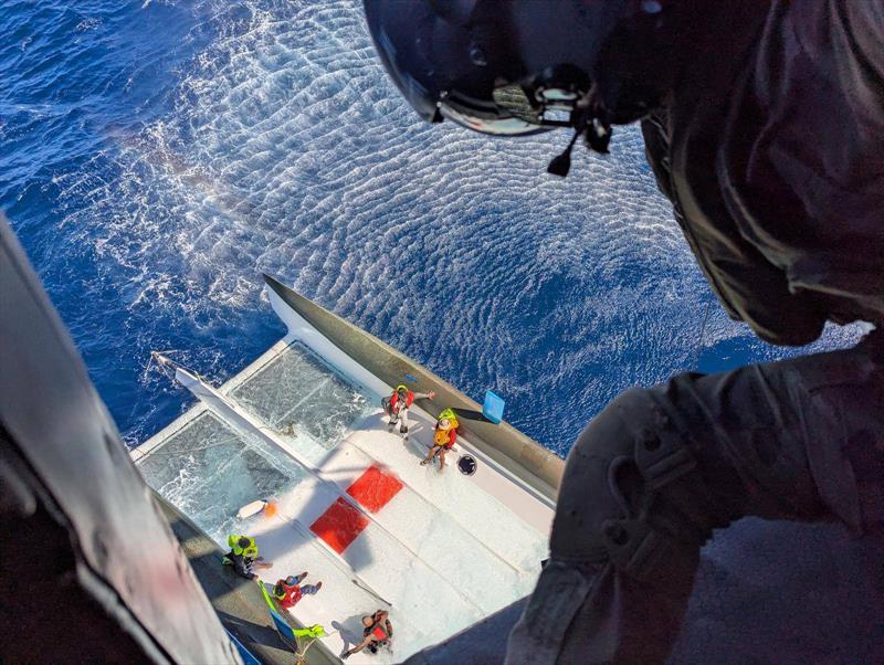 Rushour FANC Forces Arme´es en Nouvelle-Cale´donie rescue from above - New Caledonia Groupama Race - photo © FANC Forces Arme´es en Nouvelle-Cale´donie