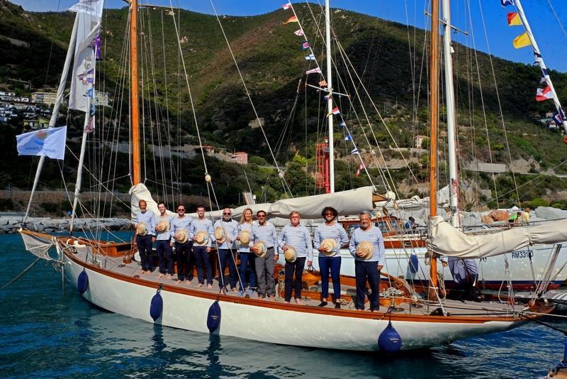 Barbara's team in Alassio on the occasion of the centenary celebrations - photo © Alessandro Bagno