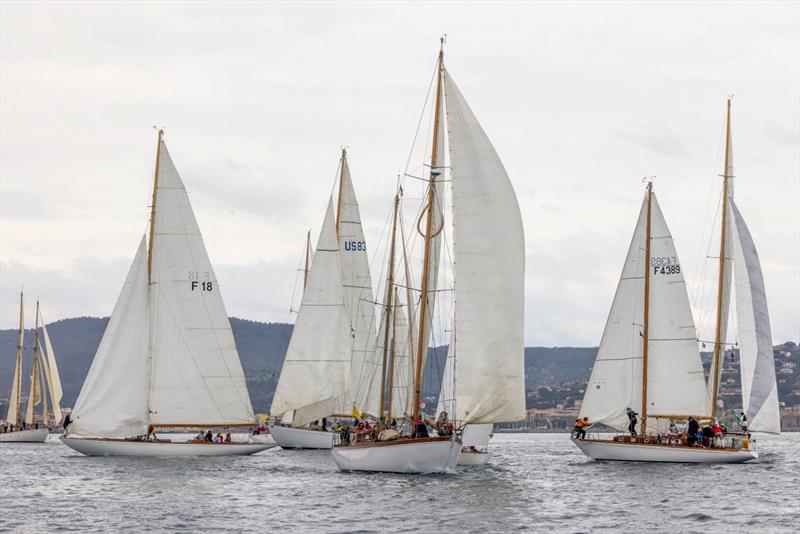 Les Dames de Saint-Tropez photo copyright Jo¨ran Bubke taken at Société Nautique de Saint-Tropez and featuring the Classic Yachts class