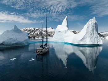 140 foot sailing yacht