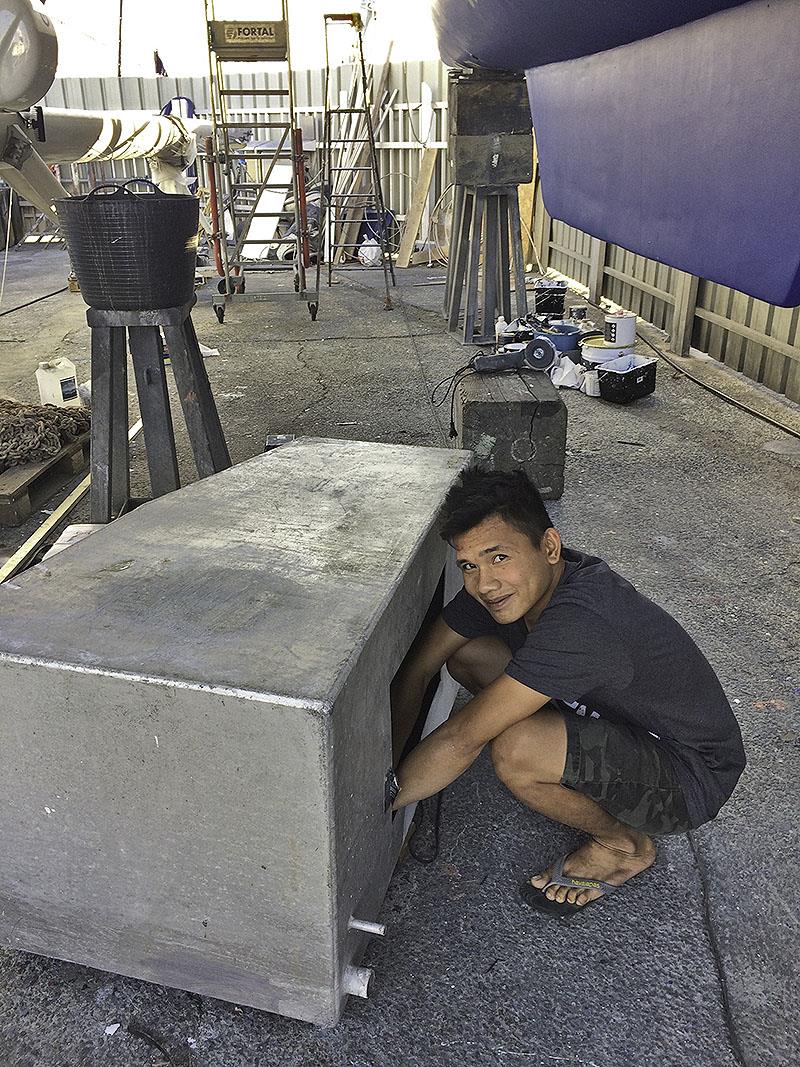 During the water tank modifications in the yard - photo © Mission Océan