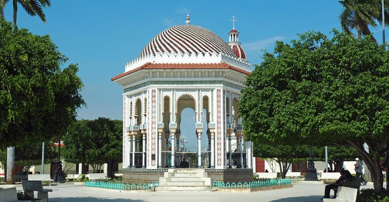 Gazebo - photo © Neil Langford