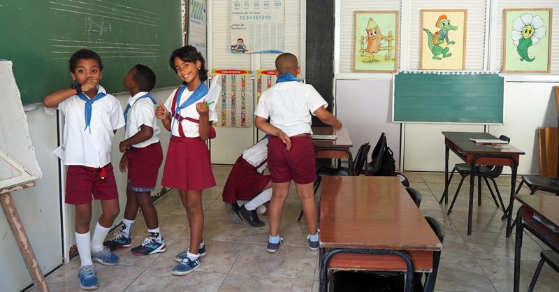 Schools and kids everywhere - photo © Neil Langford, SV Crystal Blues