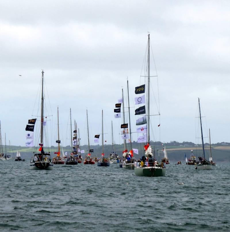 Parade of Sail - photo © SV Taipan