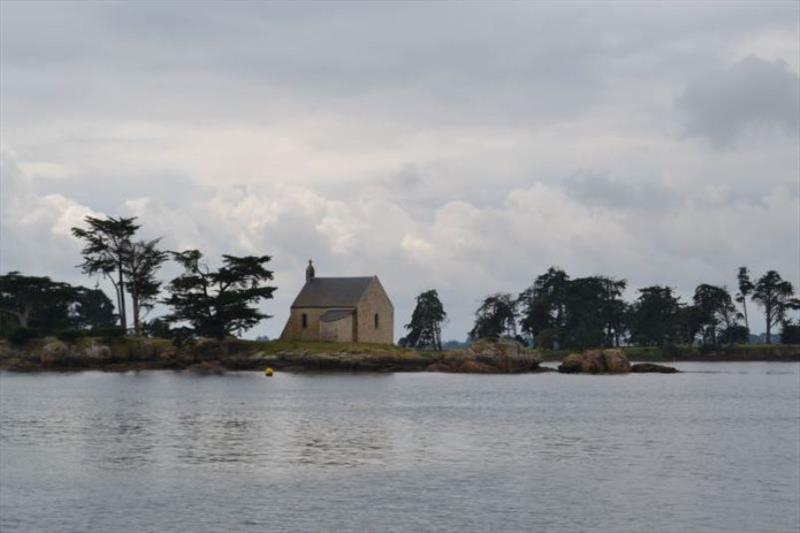 Small islands in the Gulf of Morbihan - photo © SV Red Roo