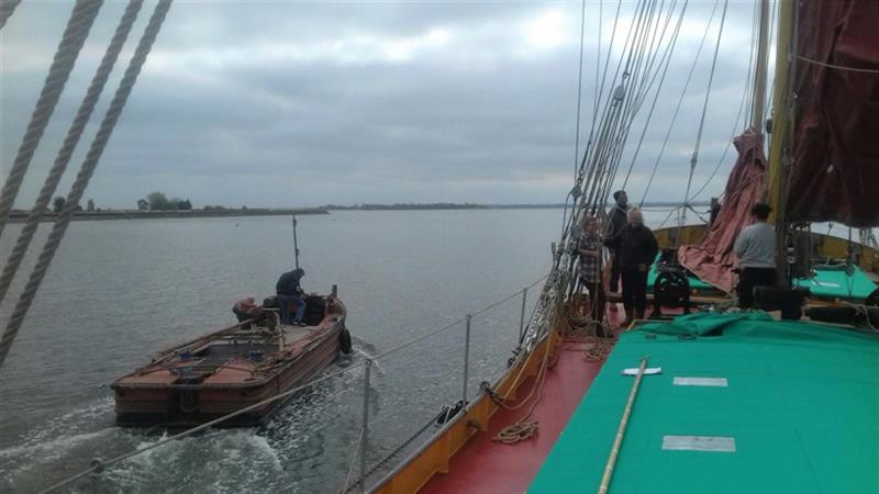 The Downs Road tug departs and the barge heels to the breeze for the first time - photo © Steve Hunt