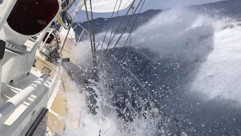 Powering along during the incredible Figure Eight Voyage - photo © Randall Reeves