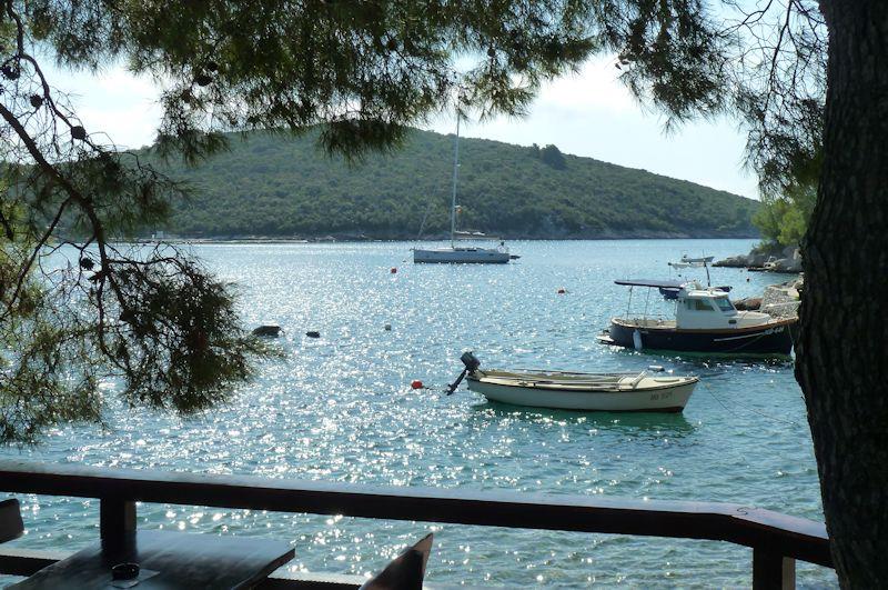 Cruising in Croatia - The charter yacht in Sesula Bay - photo © Liz Potter