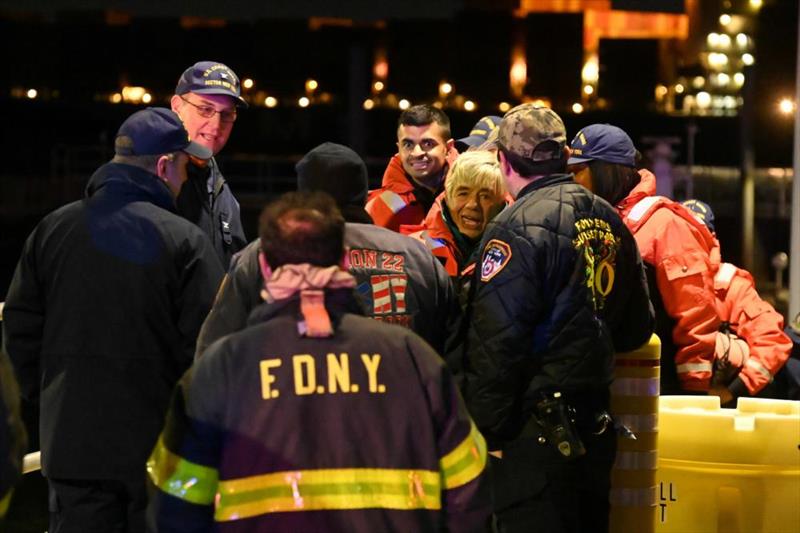 Survivors of Atrevida II rescue welcomed ashore - photo © Petty Officer 3rd Class John Hightower