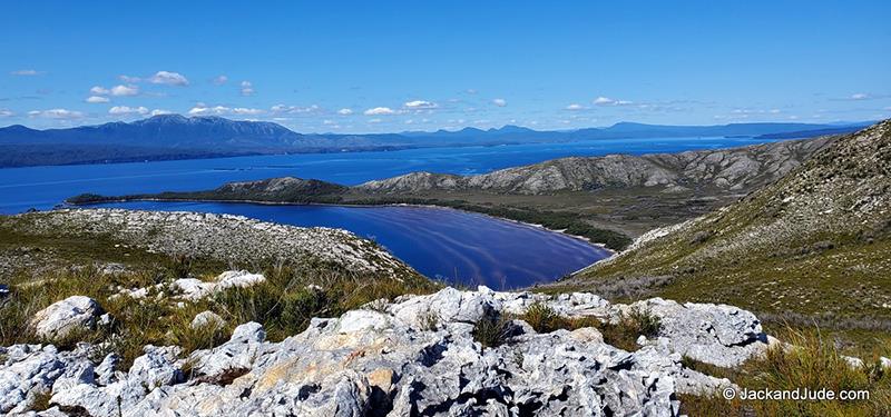 Liberty Bay – showing the extensive sand flats - photo © Jack and Jude