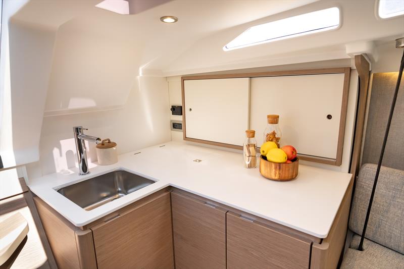 Grand Soleil Blue - Kitchen - photo © Gianluca Naphtalina Camporesi