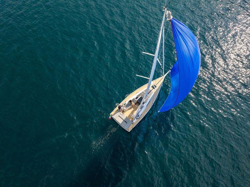 Grand Soleil Blue - photo © Gianluca Naphtalina Camporesi