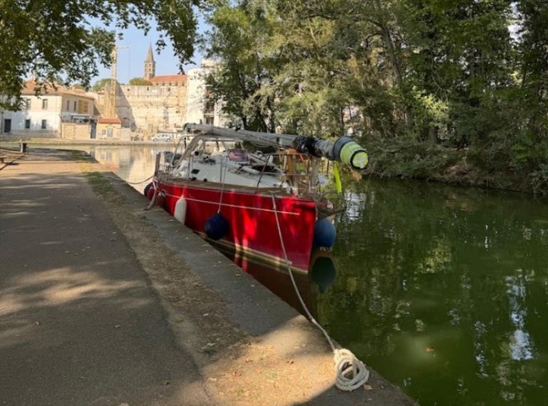 Canal du Rhône à Sète - photo © SV Red Roo