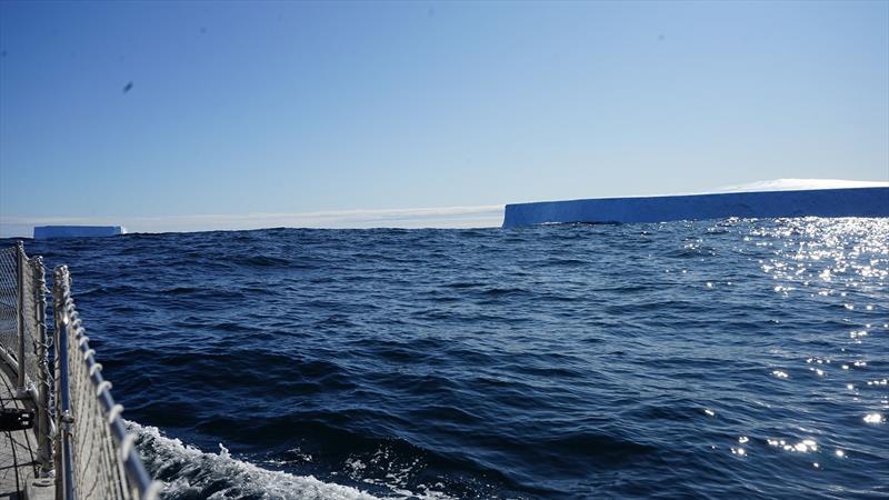 VV Environment Ice Iceberg - photo © Vuelta Vertical