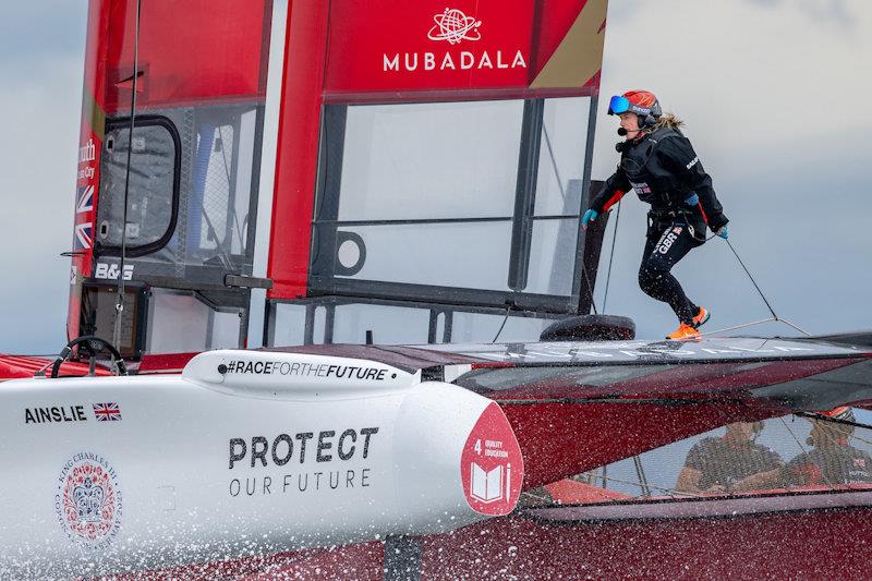 Hannah Mills, strategist of Emirates Great Britain SailGP Team, crosses the boat during a practice session - photo © Ricardo Pinto for SailGP