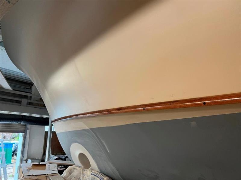 Hull #7 Finished spray rail - photo © Michael Rybovich & Sons