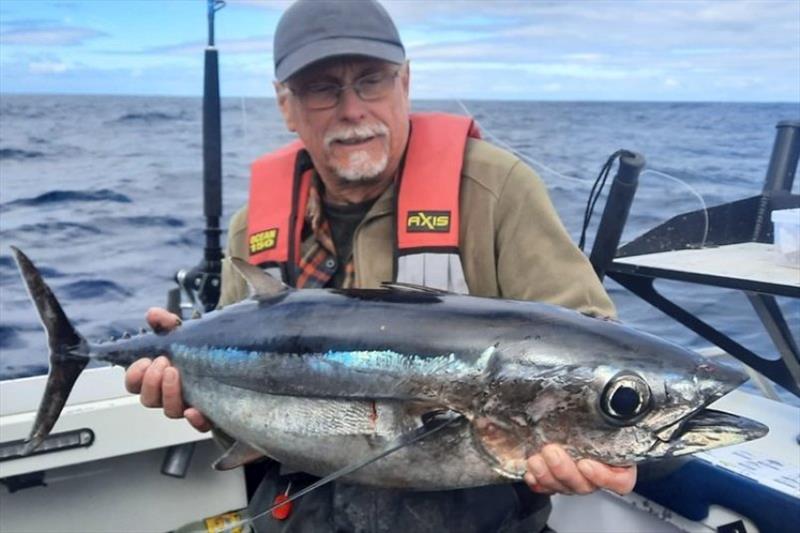 Ian with a nice albacore tuna caught at Eaglehawk Neck - photo © Spot On Fishing Hobart