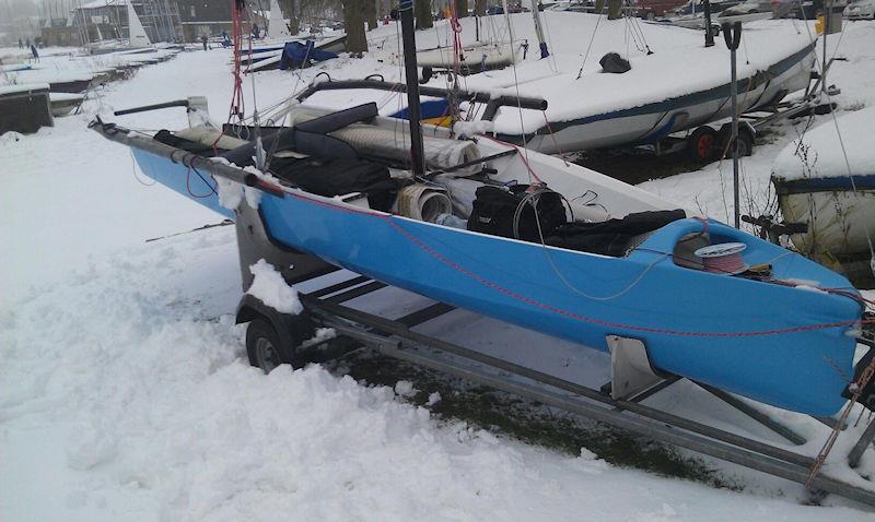 Ben rigging the International 14 at a very snowy Rutland during the Tiger Trophy photo copyright Ben McGrane taken at Rutland Sailing Club and featuring the  class