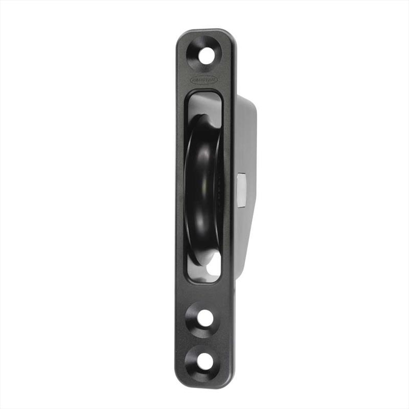 RF125711A - photo © Ronstan International