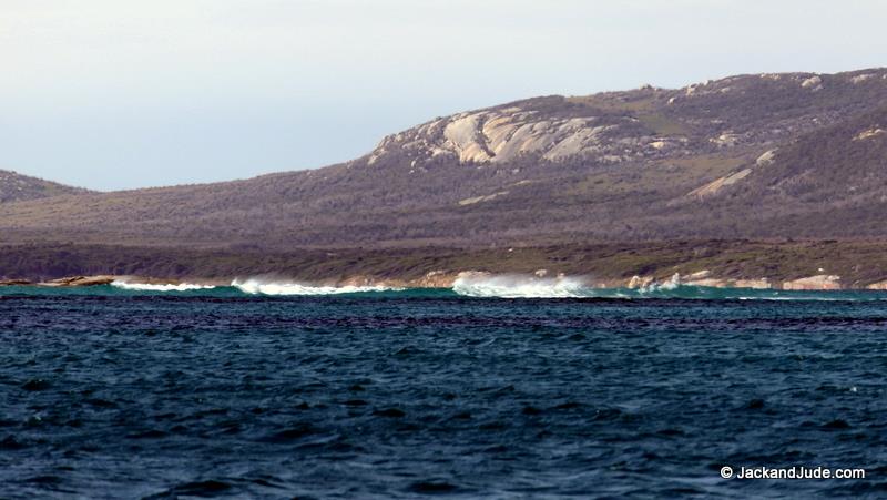 White breakers frosting the northern entrance to the channel - photo © Jack and Jude