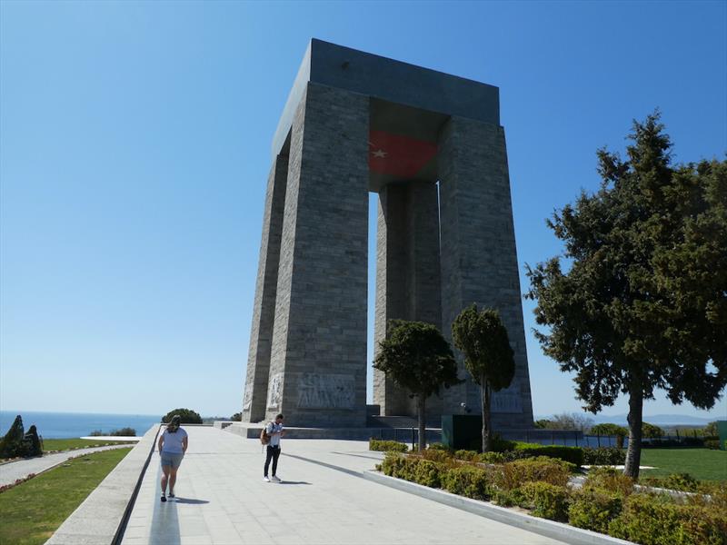 Çanakkale Martyrs Memorial - photo © SV Red Roo