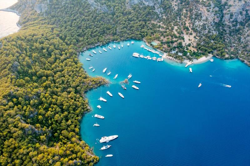 Mooring in the Mediterranean - photo © MedGulets
