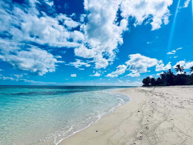 Tropical Paradise - photo © Richard Loseby