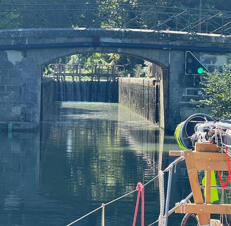 About to enter a lock – Green light to proceed in - photo © SV Red Roo