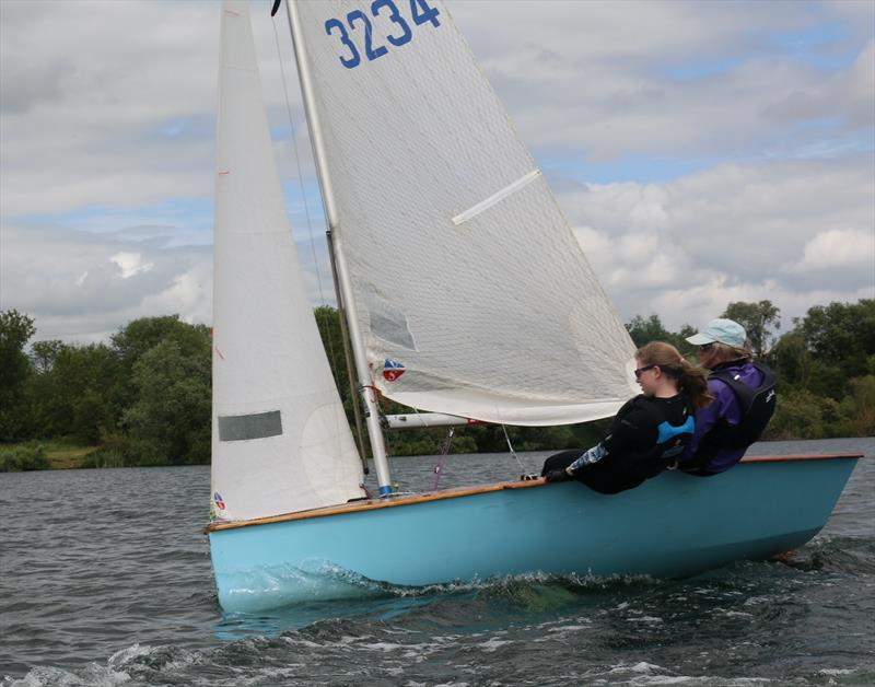 Emma and Chloe Brisley in N3234 - photo © Oscar Lee