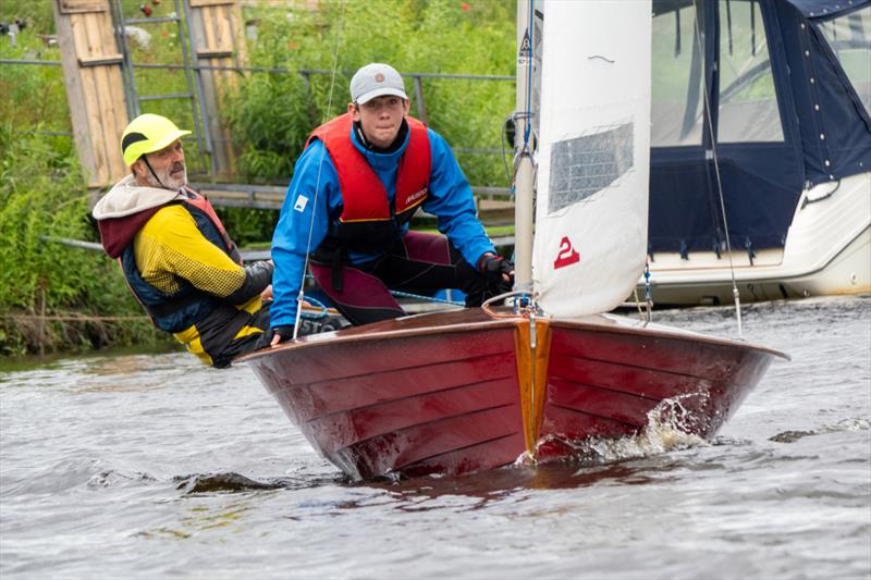 N12 Naburn Paddle event at Yorkshire Ouse - photo © Margaret Purkis