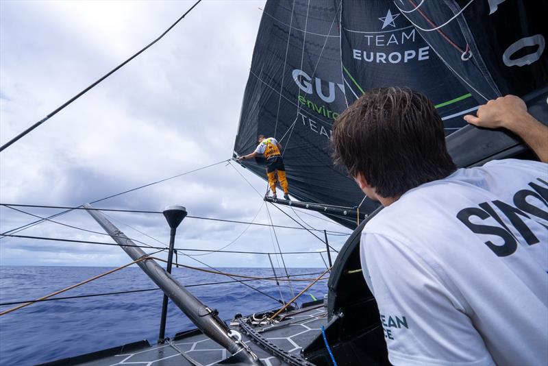 3 February 2023, Leg 2, Day 10 onboard GUYOT environnement - Team Europe. Phillip Kasüske on the outtrigger follows Sébastien Simon instructions - photo © Charles Drapeau / GUYOT environnement - Team Europe