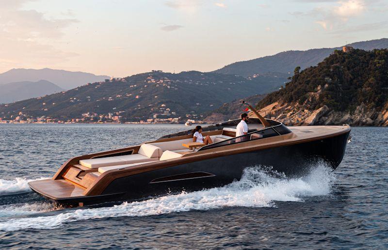 The custom-made Heritage 9.9 - photo © Castagnola Shipyard