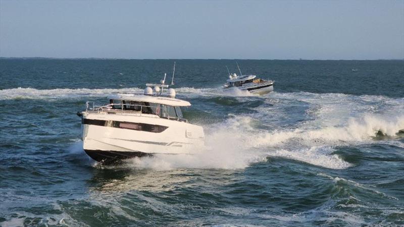 Wellcraft 435 - photo © Wellcraft