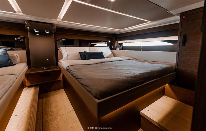 Wellcraft 435 - photo © Wellcraft