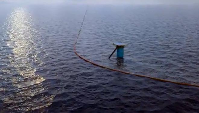 Boyan Slat's plastic catching system © TheOceanCleanUp.com