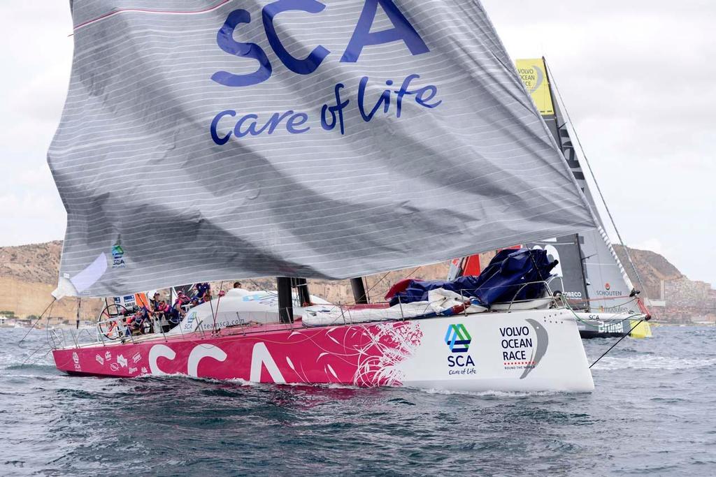 Team SCA in Alicante during Leg 1 of the Volvo Ocean Race © Rick Tomlinson / Team SCA