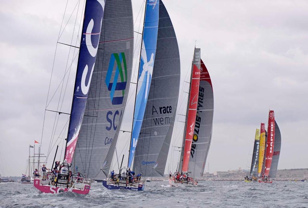 Team SCA during the start of Leg 1 of the Volvo Ocean Race © Rick Tomlinson / Team SCA