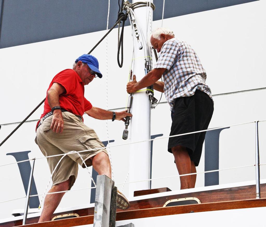 Chris Bouzaid and Peter Shaw drop the rig back into Rainbow II photo copyright Alan Sefton taken at  and featuring the  class