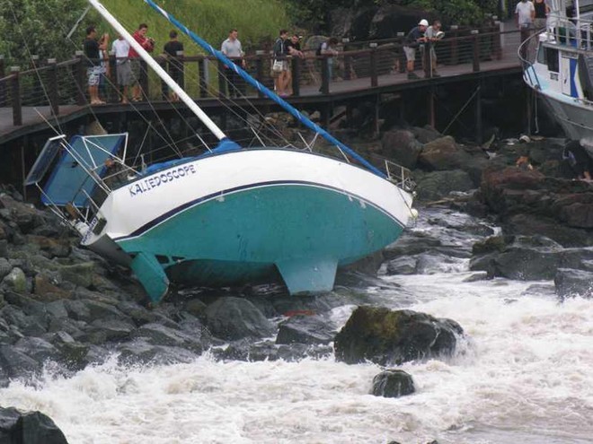 Airlie Beach/Cannonvale © Jim Gard, Fusion Catamarans Airlie Beach http://www.fusioncats.com.au