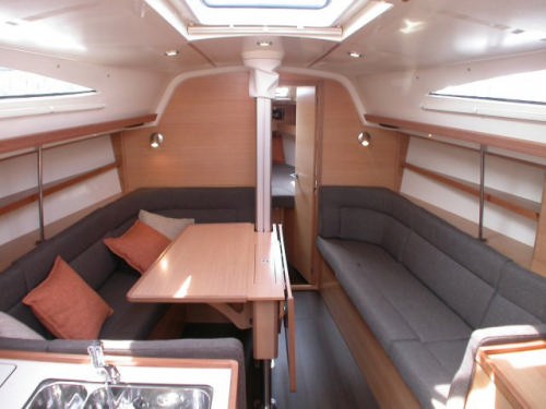 Elan 340 saloon © Navsail www.navsail.com.au