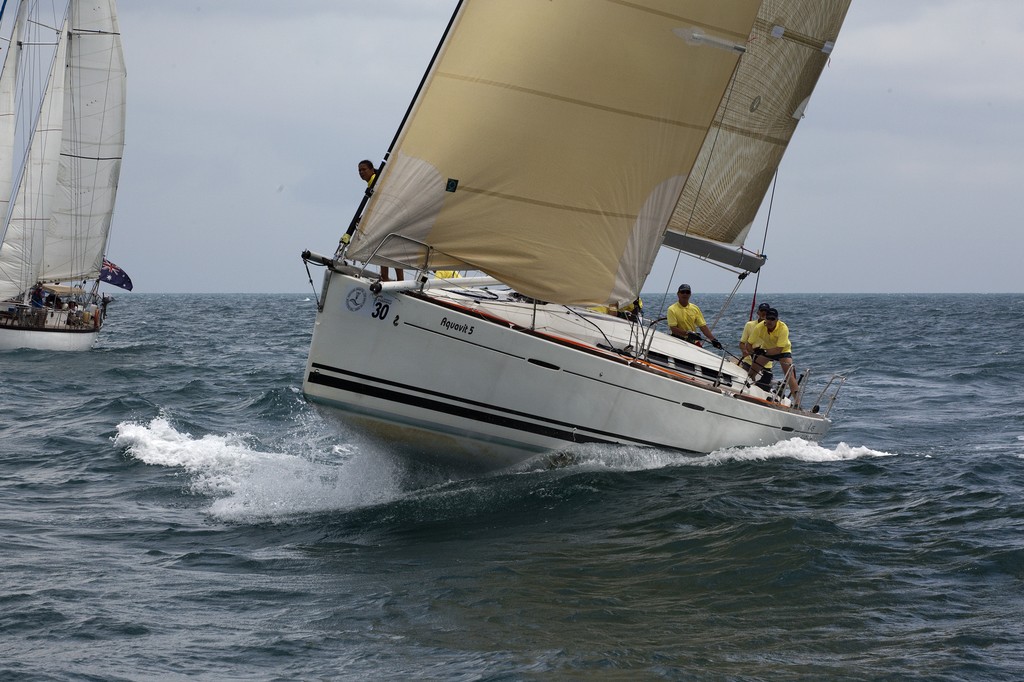 Neptune Regatta 2011. Aquavit 5. What goes up... © Guy Nowell http://www.guynowell.com