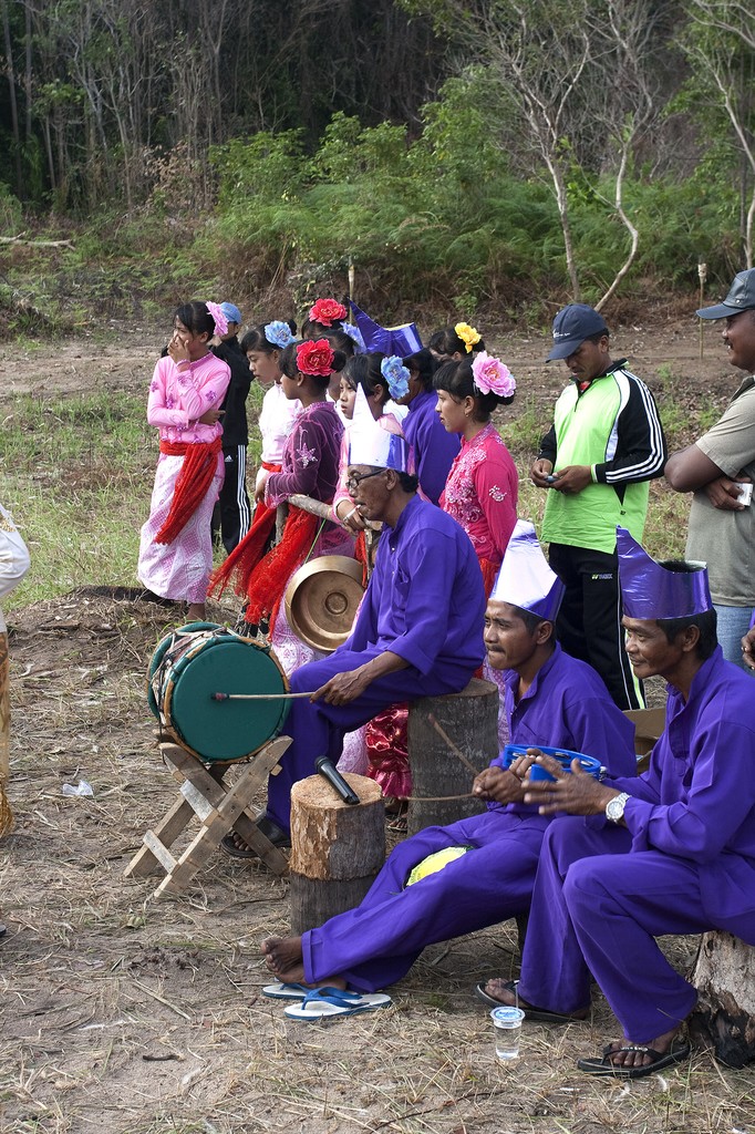 Neptune Regatta 2011.  Pulau Blanding’s top band, the Village People. © Guy Nowell http://www.guynowell.com