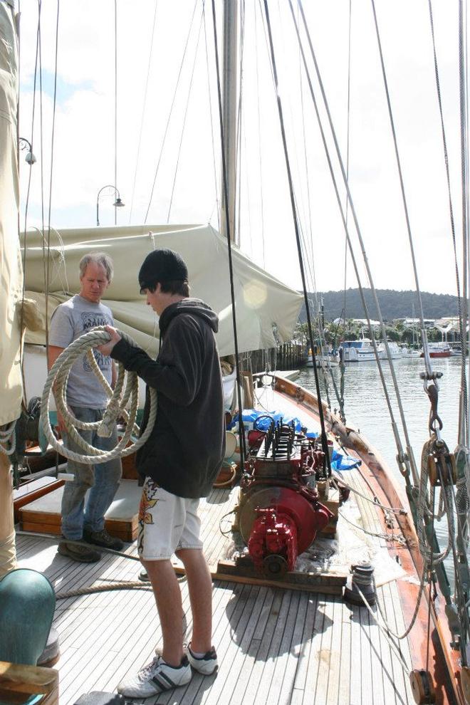 Onboard the schooner Nina © SW