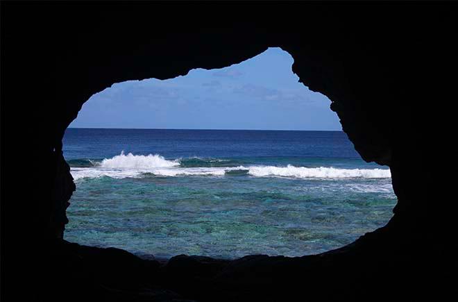 Palaha Cave window © Annika Thomson