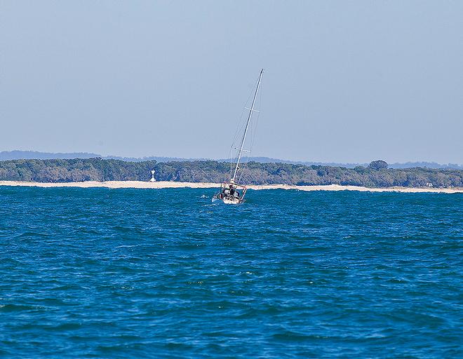 On the Leads at the Wide Bay Bar. ©  John Curnow