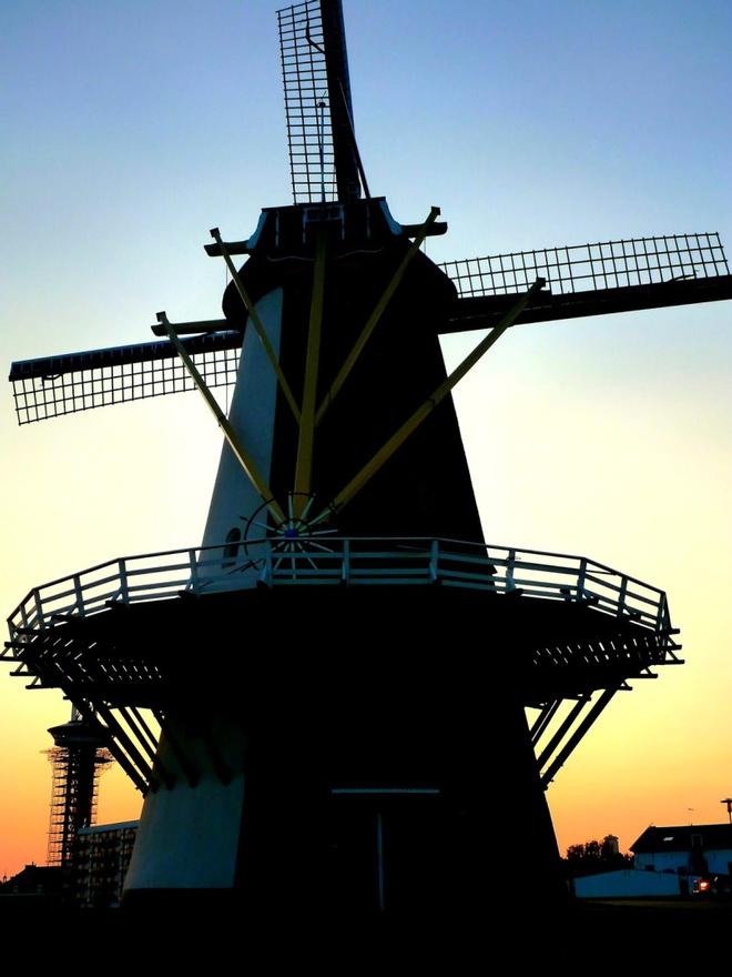 Dutch canals standing mast route © SV Taipan